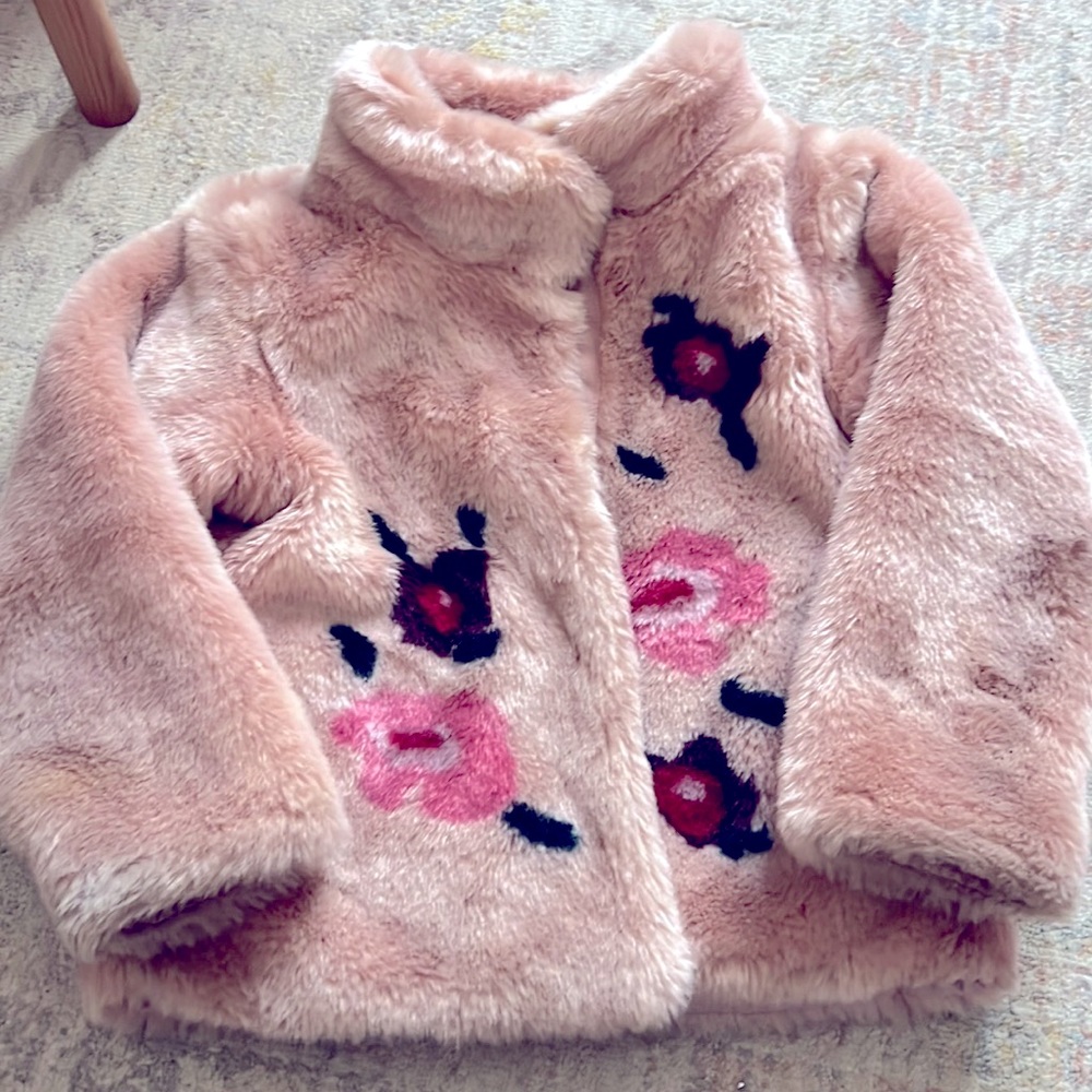 OMG so cute furry pink rose coat 3T